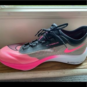 Men’s Nike Zoom Fly 3, size 13